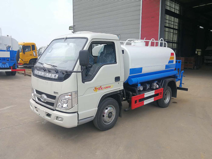 3噸灑水車(chē) 3噸灑水車(chē)