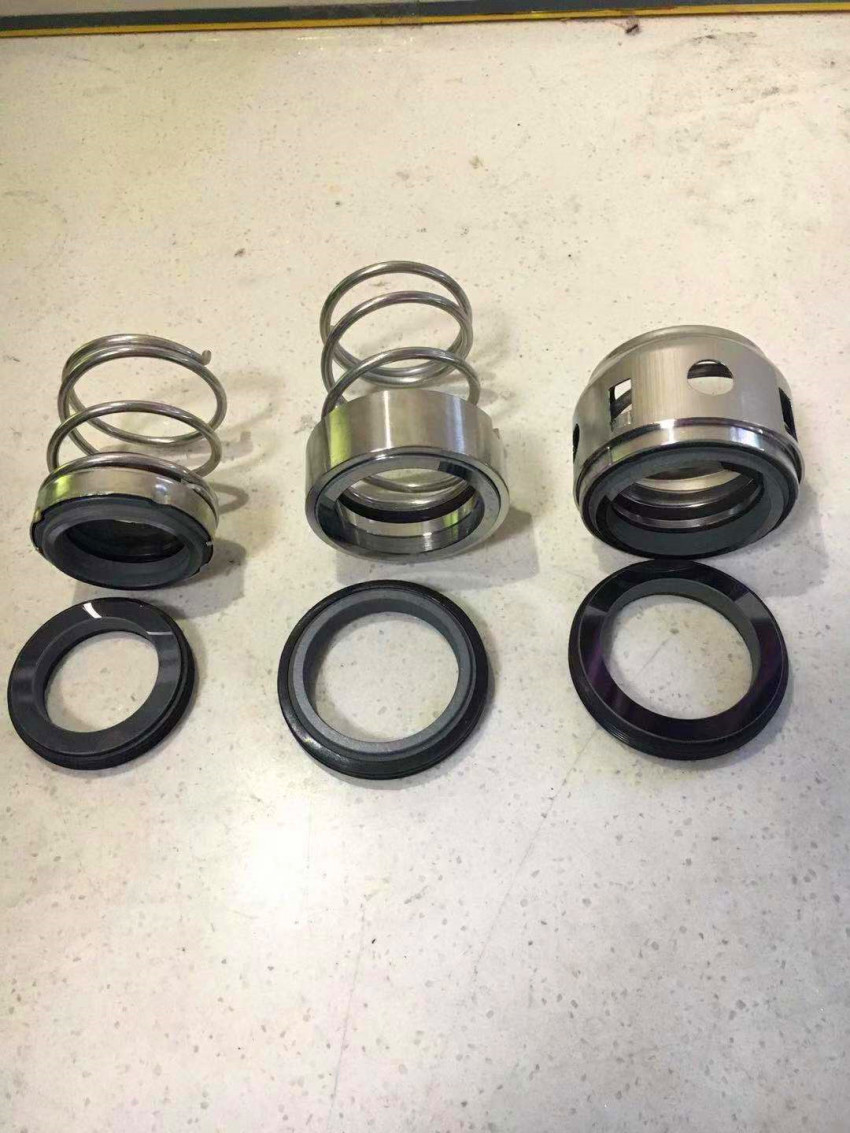 ���b��ˮ�ÙC(j��)е�ܷ�ע�����(xi��ng)-��ˮ܇����r(ji��)��