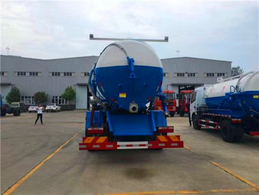 吸污車保養(yǎng)需及時跟上-吸污車需要怎樣保養(yǎng)-湖北程力 吸污車保養(yǎng)需及時跟上-吸污車需要怎樣保養(yǎng)-湖北程力