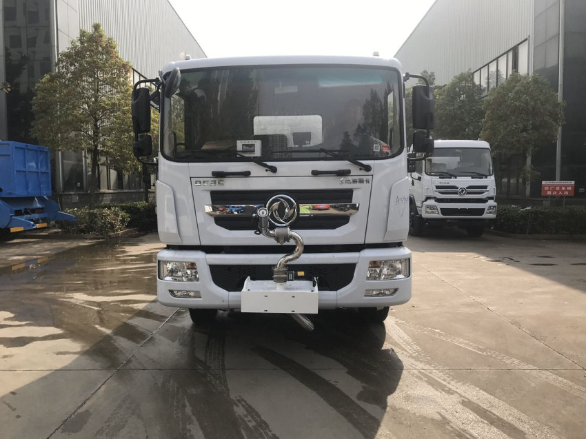 園林綠化專用灑水車-灑水車價格-程力集團 園林綠化專用灑水車-灑水車價格-程力集團