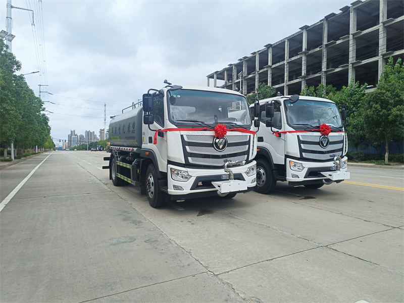 湖北盈通汽車灑水車年底大量現車-歡迎新老客戶來廠定車-灑水車支持分期 湖北盈通汽車灑水車年底大量現車-歡迎新老客戶來廠定車-灑水車支持分期