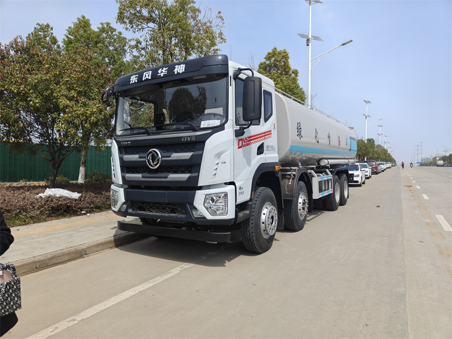 �|�L(f��ng)30����ˮ܇-�|�L(f��ng)�A��DV5���͞�ˮ܇-�|�L(f��ng)ǰ�ĺ�˞�ˮ܇